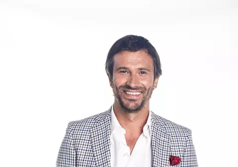 Akon, client al lui Nicolai Tand