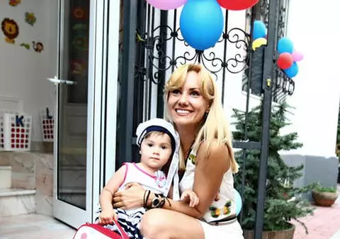 Oana Ioniță lămurește problema pensiei alimentare: ”Fetița mea are tot ce-i trebuie”