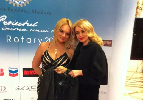 Galyna a donat o rochie pentru inima unui copil! Vezi cine a licitat cel mai mult