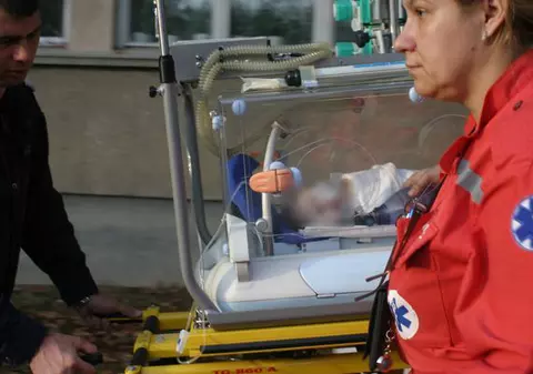 Copil subnutrit, ajuns în comă la spital