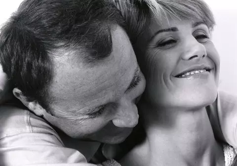 Poţi să crezi asta? O femeie câştigă 260 de dolari pe noapte DORMIND