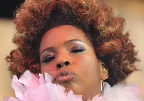 10 lucruri despre Macy Gray