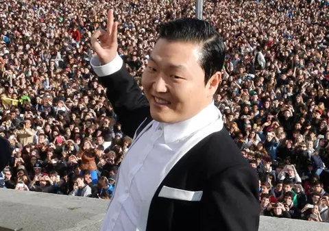 Artistul care a lansat "Gangnam Style" , PROFESOR LA OXFORD!