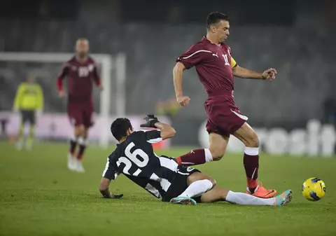 Rapid a reuşit să obţină cu emoţii prima victorie sub comanda lui Marian Rada, 1-2 cu "U" Cluj