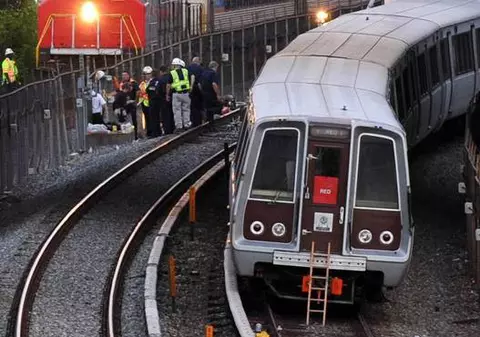 GEST DISPERAT! Un român din Italia a încercat să se sinucidă aruncându-se în faţa trenului