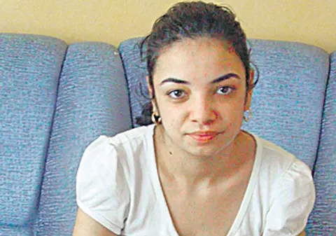"De 18 ani nu-mi pot folosi mâinile și nici picioarele"