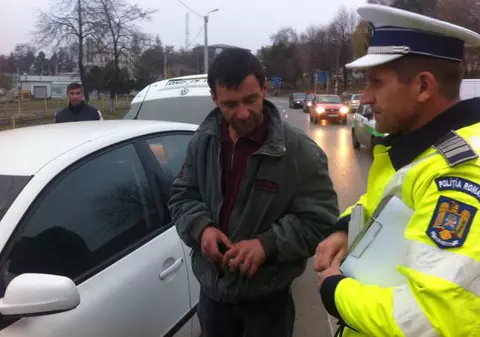 SPAIMA ŞOSELELOR | CINCI MAŞINI făcute PRAF de un şofer BEAT criţă