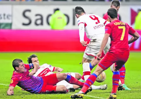 Emeric Ienei a vorbit despre înfrângerea ruşinoasă suferită de Steaua în faţa nemţilor de la VfB Stuttgart: «Sunt şocat de rezultat!»