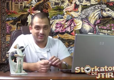 "Storcătorul de ştiri" îţi stoarce... zâmbete | VIDEO