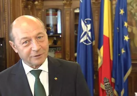 BĂSESCU pregăteşte CEA MAI MARE LOVITURĂ, săptămâna viitoare. Ce propunere ÎI VA UIMI pe ANTONESCU şi PONTA