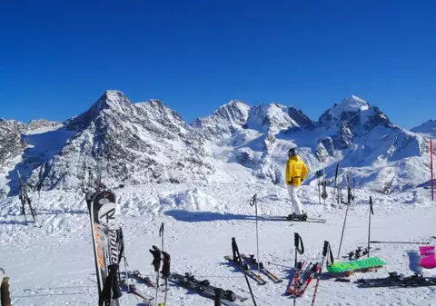 Câte LIBERE LEGALE ne-au mai rămas în 2012 şi câte avem în 2013. IATĂ lista