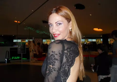 La Balul de la Viena, EA a ECLIPSAT-O pe Pamela Anderson! Vezi cine este ROMÂNCA!