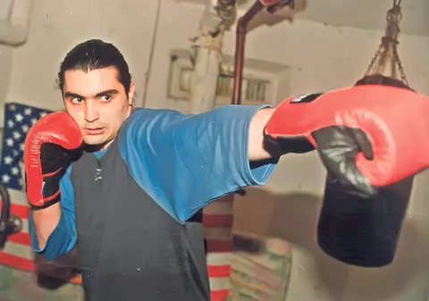 Nu te pune cu ei, că te bat de te rup! Starurile noastre exersează din greu la antrenamente scheme de autoapărare