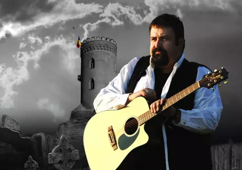 Actorul Victor Vurtejanu îşi lansează un album de colinde 