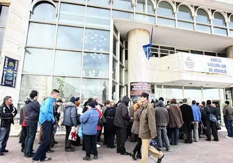 Verdict dureros pentru şomeri! Patronii nu se înghesuie să facă angajări