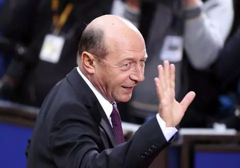 Reacția NEAȘTEPTATĂ a lui Traian Băsescu, după ce a fost huiduit la parada militară