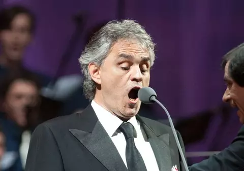 Andrea Bocelli va cânta la Bucureşti