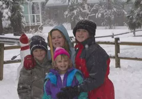 Sute de şcoli din nordul Moldovei, închise luni din cauza condiţiilor meteo nefavorabile