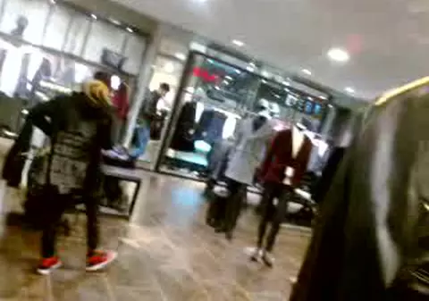 EXCLUSIV | Am aflat ce i-a cumpărat Laura Cosoi iubitului ei, Cosmin! VIDEO