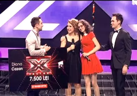 Finala X Factor | O fostă concurentă a primit UN CADOU NEAŞTEPTAT, pe scenă