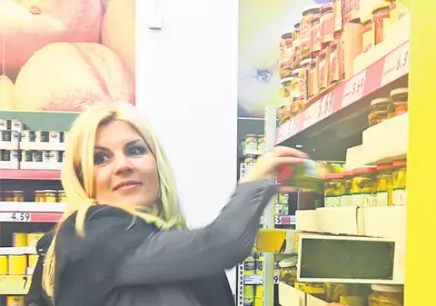 Elena Udrea se îndoapă cu tobă în postul Crăciunului | EXCLUSIV