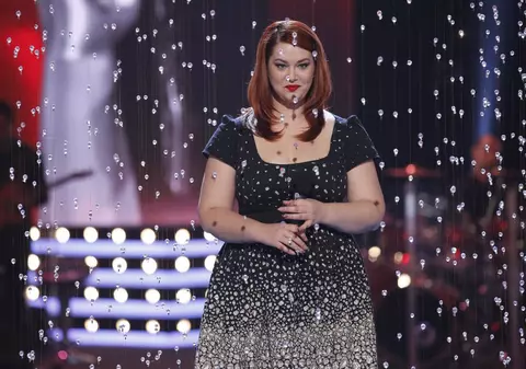 Fely Donose, ADEVĂRATĂ Rihanna de România! Iat-o cum a strălucit PRINTRE DIAMANTE la ”Vocea României”!