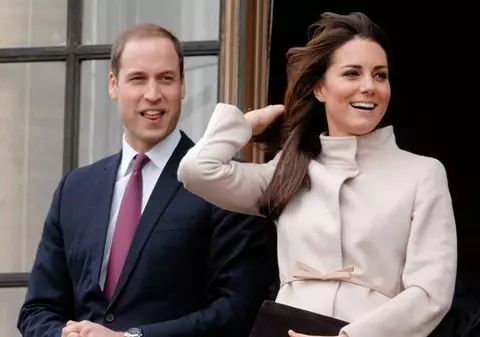 Kate Middleton îi calcă pe urme lui Lady Di în privinţa creșterii copilului. Vezi ce decizie a luat!