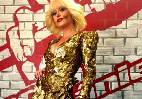 Vocea României. Loredana a apărut cu un decolteu amețitor la filmări | FOTO