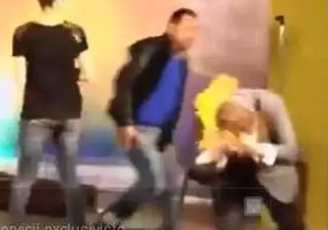 HALUCINANT! Magician spitalizat, după ce i-a fost incendiat capul într-un show tv | VIDEO