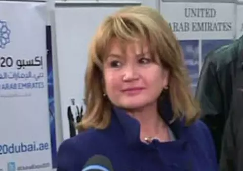 Maria Băsescu a ieşit la cumpărături, în căutarea cadourilor de Crăciun