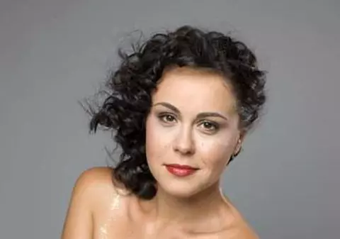 Mirela Zeţa: "Îmi doresc ca în 2013 să am posibilitatea să călătoresc prin lume"