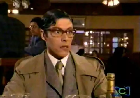 Te-ai uitat vreodată la "Betty cea urâtă"? Atunci sigur îl ştii pe "tocilarul" Nicolas Mora! Hai să vezi cum arată acum!