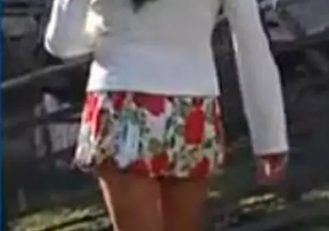 ÎŢI PLACE CUM ARATĂ DE LA SPATE? Stai să o vezi pe ROMÂNCA ACEASTA din faţă. O să RĂMÂI MUT! 