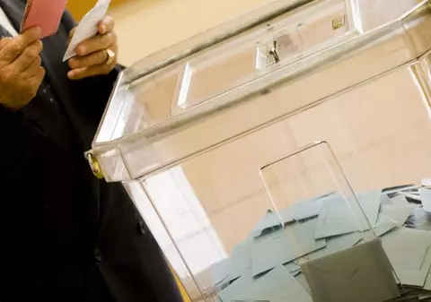 REZULTATE ALEGERI PARLAMENTARE 2012 - BEC: Prezenţa la vot la ora 18