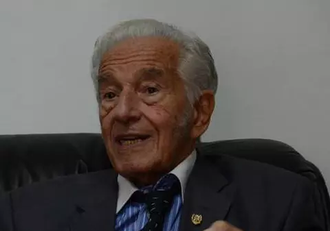 Sergiu Nicolaescu, REVELION în SPITAL