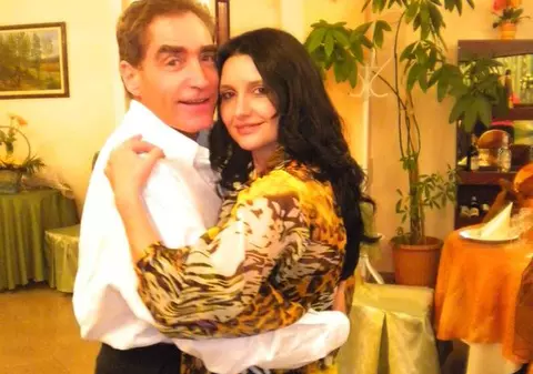 Silvia Chifiriuc, soţia lui Petre Roman, a revenit pe scenă: "Soţul meu m-a încurajat"