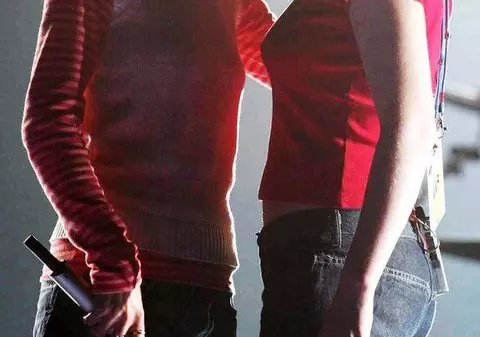 Fetele de la t.A.T.u au încins scena de la "Vocea României". Uite cât de mult s-au schimbat! | FOTO