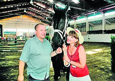 Oana, soţia milionarului Georgică Cornu, îi dă peste nas Almăşancăi: «A ajuns în braţele Marinei după ce l-am refuzat eu»