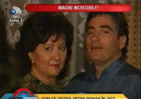 IMAGINI INEDITE! Uite CUM SE DISTRAU soții Roman și fiicele lor ÎN URMĂ CU 20 DE ANI | FOTO