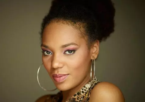 Julie Mayaya a vorbit pentru prima dată despre IUBITUL EI!