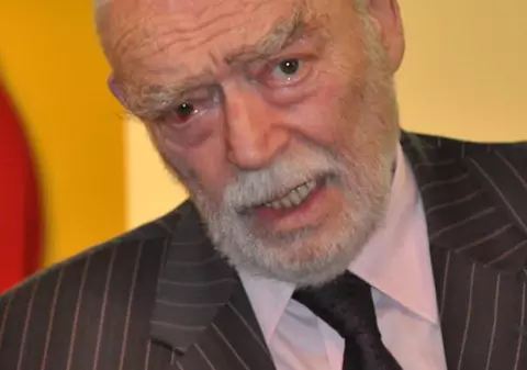 Mircea Albulescu, la căpătâiul lui Sergiu Nicolaescu: "De acum încolo stăm cuminţi şi ne aşteptăm rândul"