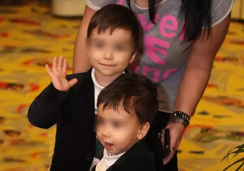 Adriana Bahmuțeanu: "Nu vreau să-mi las copiii cu cheia de gât! Vreau să le ofer tot ce e mai bun, șofer, bonă..."