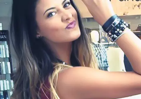 Antonia şi Alex Velea poartă numai tricouri unicat!