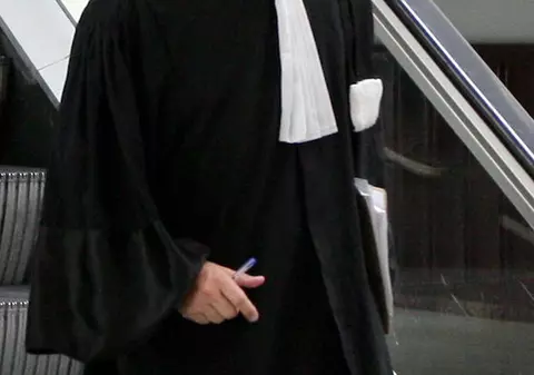 EXCLUSIV/Noul consul al României la New York, Cătălin Dancu organizează audiențe la cârciumă