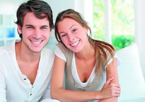 STUDIU. Ce își doresc femeile. Află cât "te costă" să o faci fericită pe parteneră