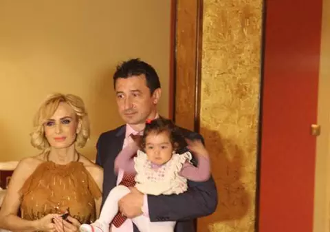 Daniela Gyorfi: "Nu aş sta într-o relaţie de dragul copilului"