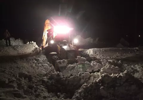 Circulaţia ÎNTRERUPTĂ pe 18 drumuri naţionale, din cauza VISCOLULUI. Vezi care sunt zonele afectate!