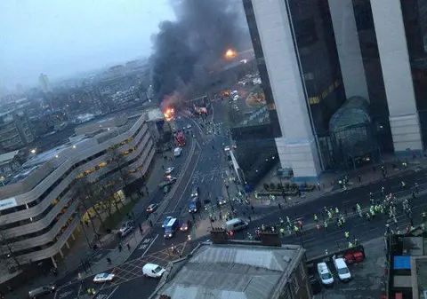 DESTIN INCREDIBIL! Cum A SCĂPAT de la MOARTE ȘOFERUL MACARALEI de care s-a LOVIT ELICOPTERUL din LONDRA! 