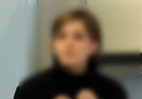 Actriță celebră de la Hollywood, OPRITĂ pe AEROPORT după ce a fost CONFUNDATĂ cu un COPIL