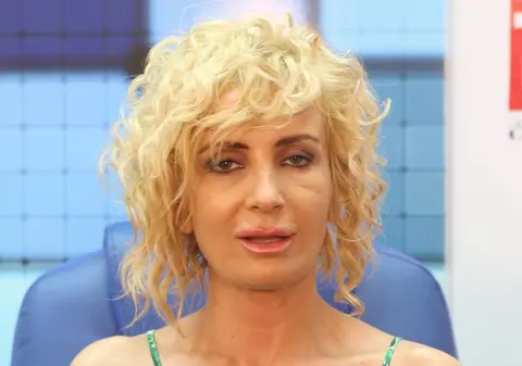 Daniela Gyorfi: "Am fost hărţuită de directorul unei reviste pentru adulţi. A tras hainele de pe mine"